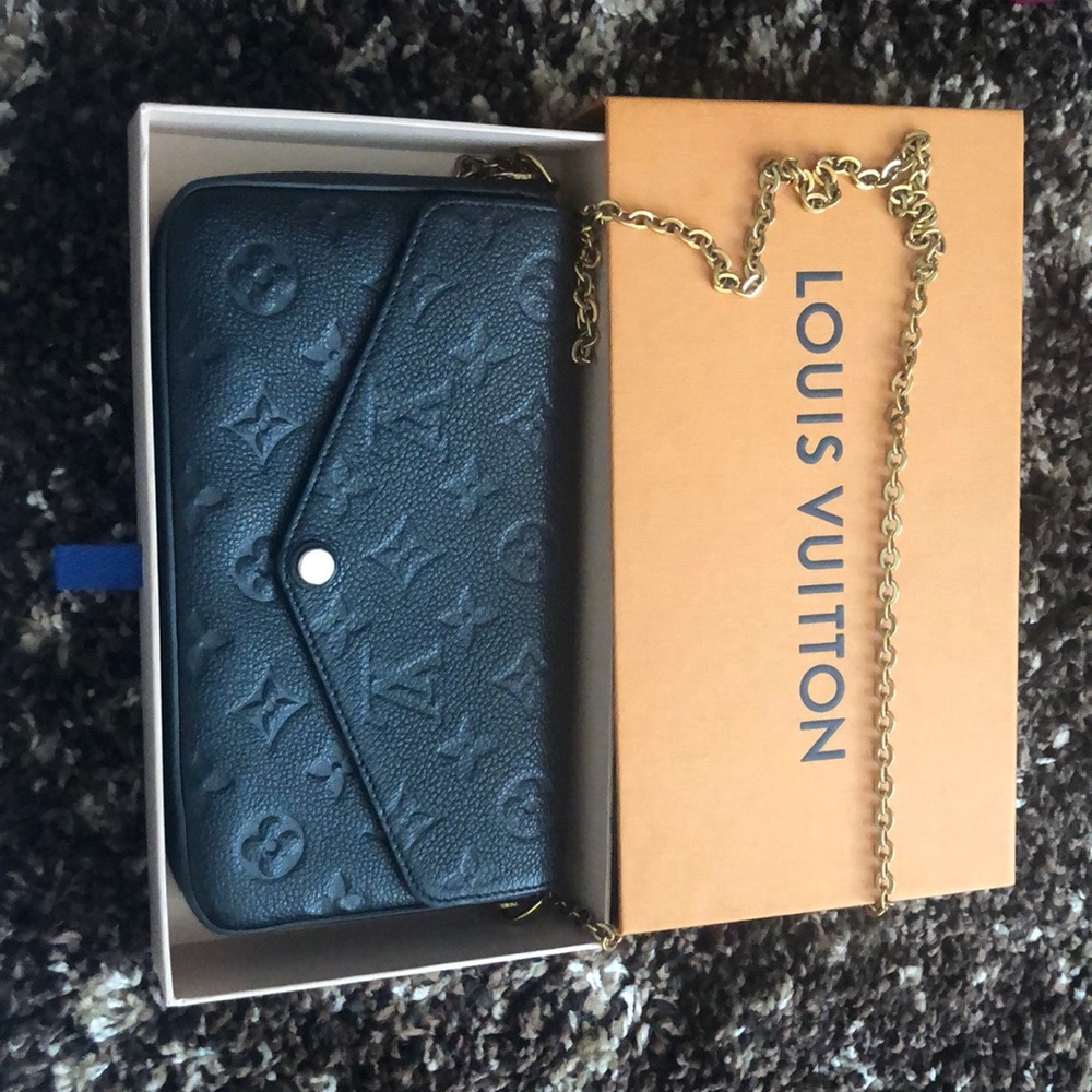 100% AUTHENTIC LOUIS VUITTON PURSE